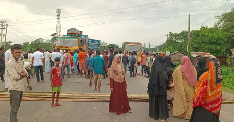 ঢাকা-সিলেট মহাসড়ক অবরোধ করে বিক্ষোভ